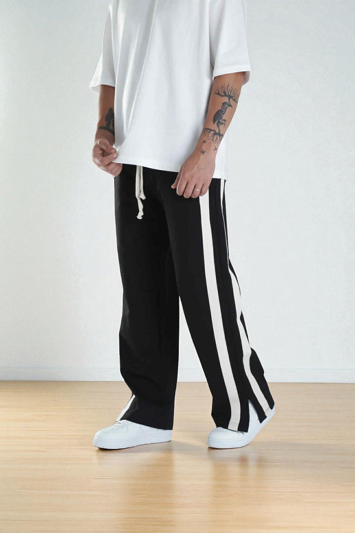 Jogger X2Z Con Rayas Blancas Laterales | Streetwear Premium 🔥